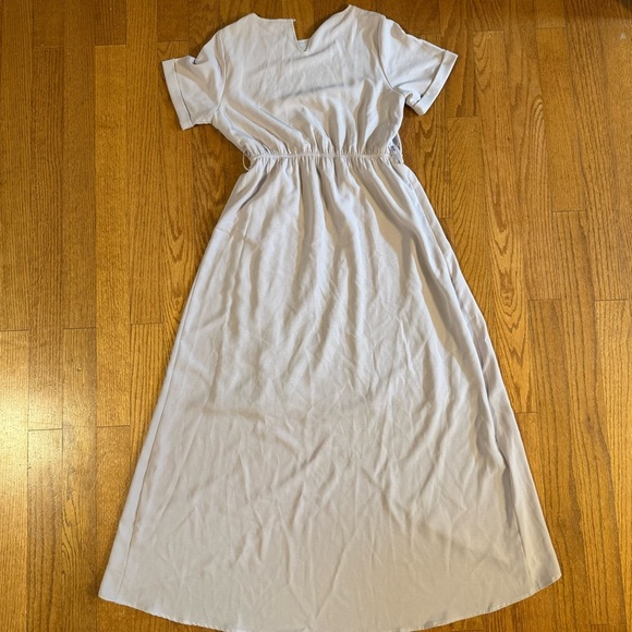 Saving Paige Light Gray Women's Dress Size M - Picture 2 of 6